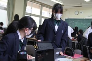 講義で学んだことをプレゼン！